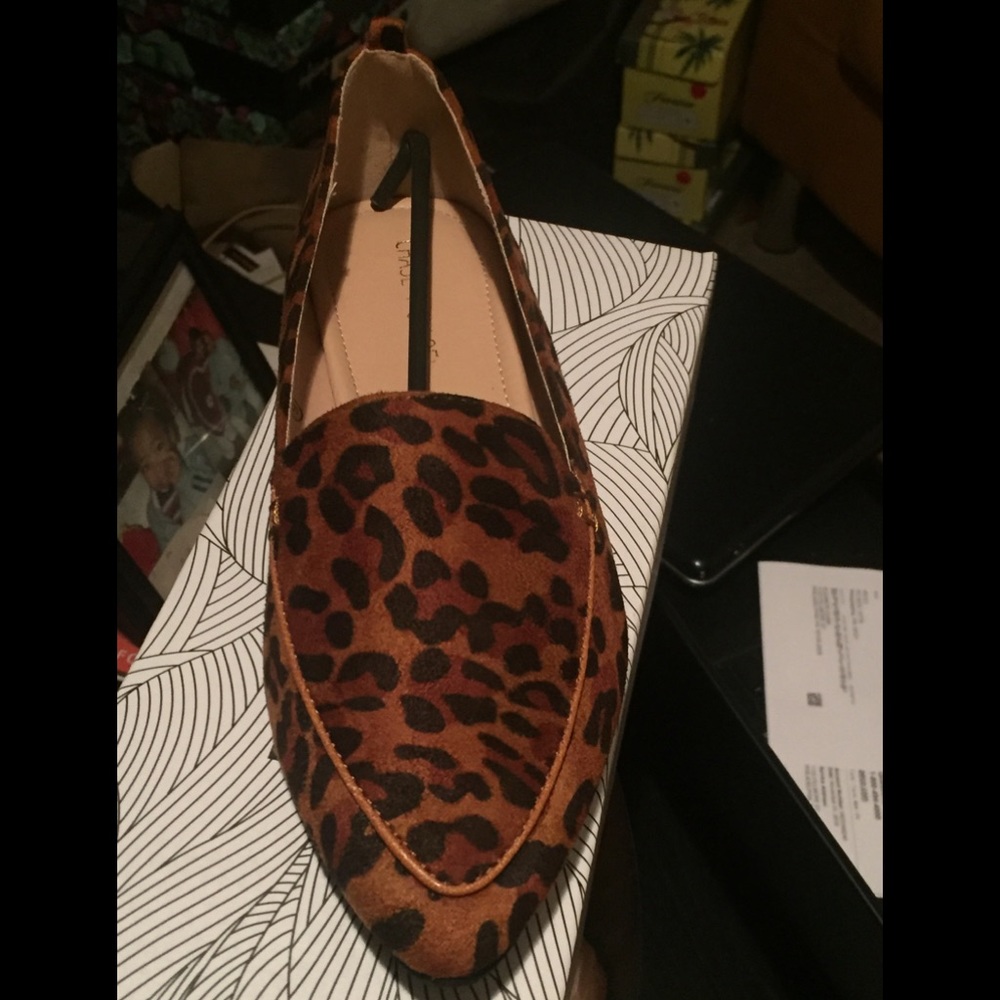 Fun leopard flats for on the go.
